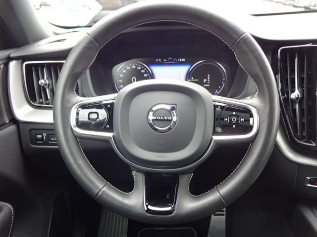 Volvo  T6 R Design Plug-In ACC HUD PANO 22' 360°