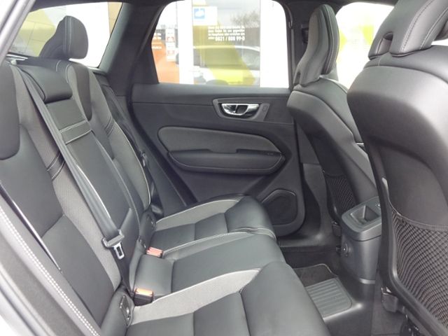 Volvo  T6 R Design Plug-In ACC HUD PANO 22' 360°