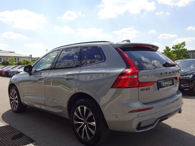 Volvo  B4 Plus Dark 2WD AHK STANDHZ PANO ACC