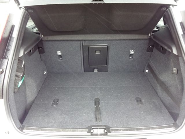 Volvo  T4 R Design 2WD ACC PANO 360° STANDHZ