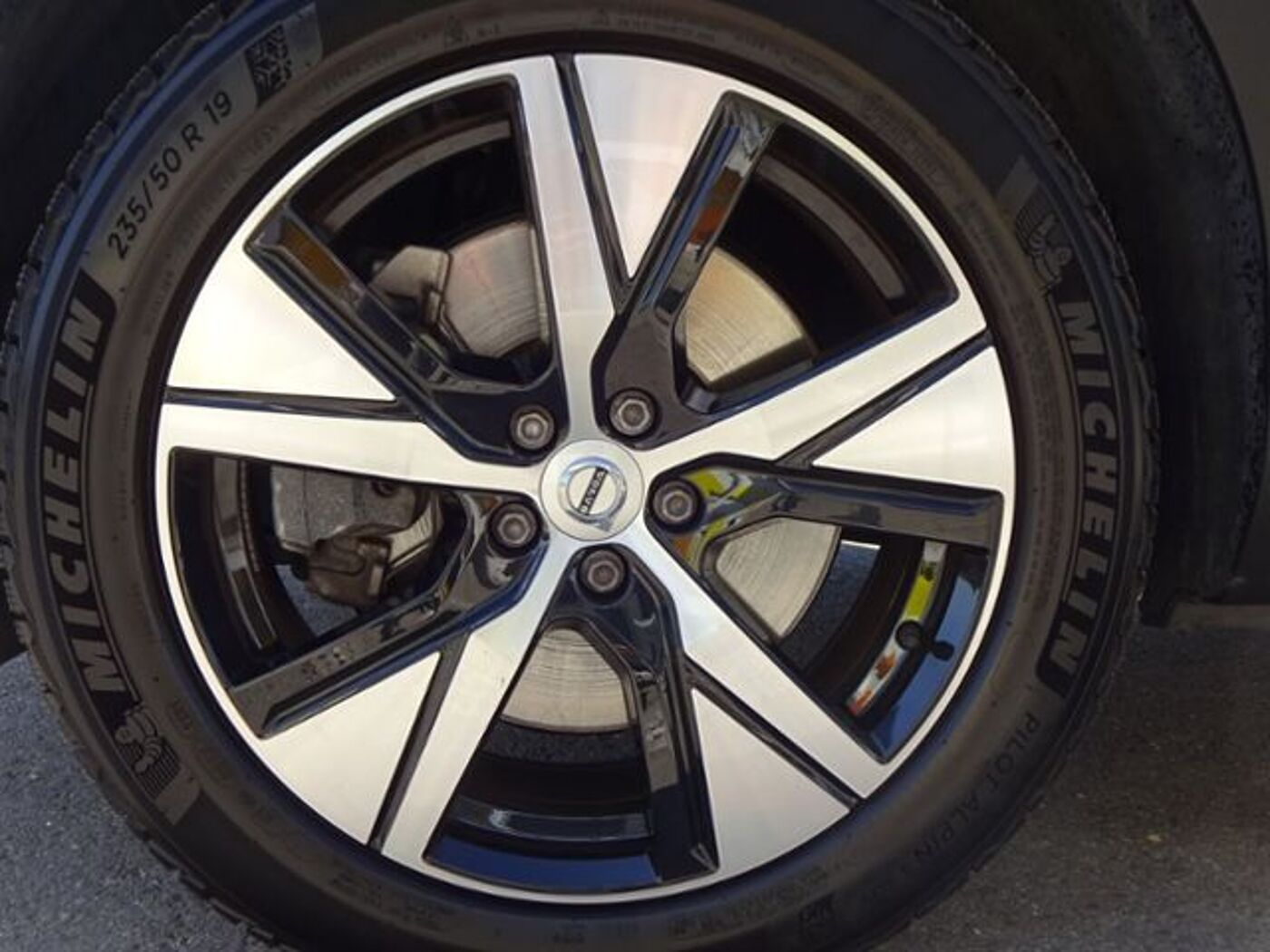 Volvo  T5 R Design Plug-In 2WD PANO Alcantara DAB