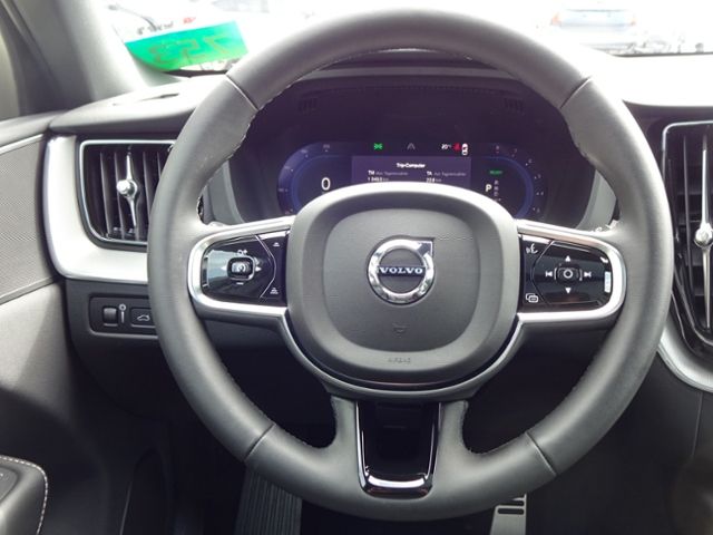 Volvo  T6 R Design Plug-In AHK ACC Pano Google