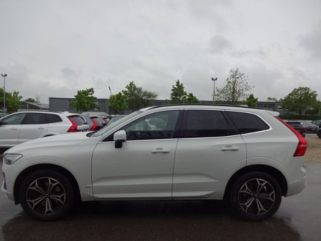 Volvo  B4 Momentum Pro AWD AHK ACC HUD 360° Google