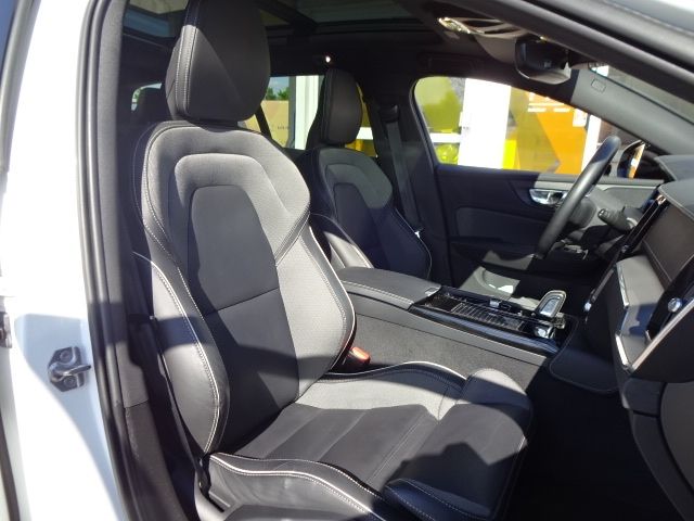 Volvo  T8 R Design Plug-In ACC 360° PANO Parkassist