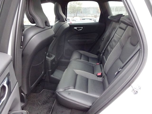 Volvo  T6 R Design Plug-In AWD ACC Pano H. Up. 360°