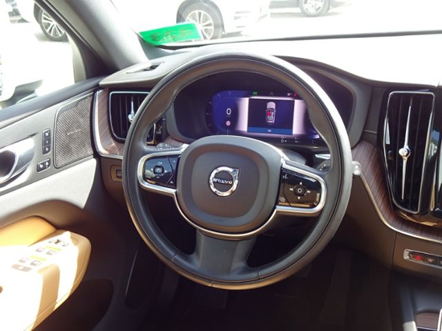 Volvo  T6 Inscription Plug-In ACC 360° PANO Google