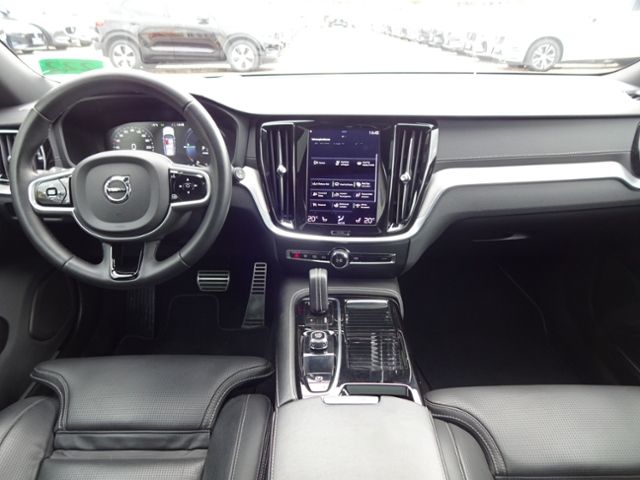 Volvo  T6 R Design Plug-In AWD ACC HUD PANO 360°