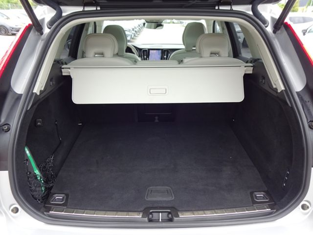 Volvo  T6 Inscription Plug-In AHK Luftfw. ACC PANO