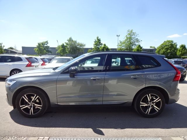 Volvo  D4 R Design 2WD AT Panorama Memory 19'