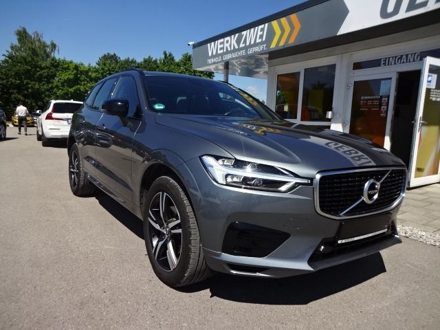 Volvo  D4 R Design 2WD AT Panorama Memory 19'