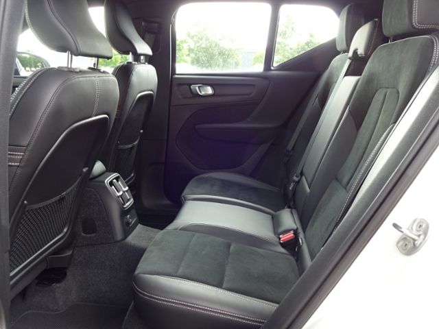 Volvo  T5 R Design Plug-In 2WD 360° Alcantara Navi