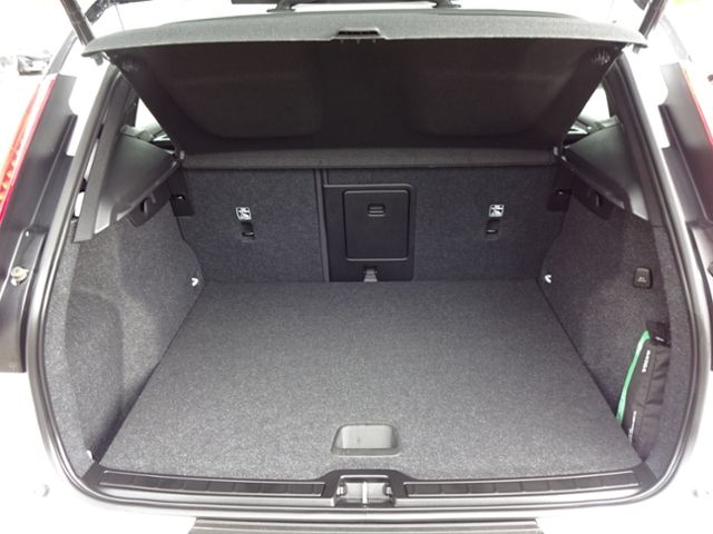 Volvo  T5 R Design Plug-In 2WD 360° Alcantara Navi
