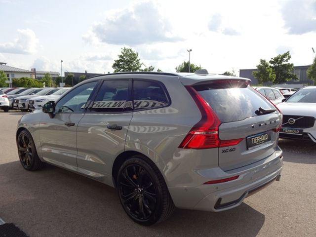 Volvo  B4 Ultimate Dark Luftfw Standhz HUD Pano HK