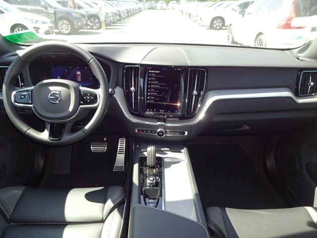 Volvo  B4 R Design 2WD 360° Google Memorysitz 19'