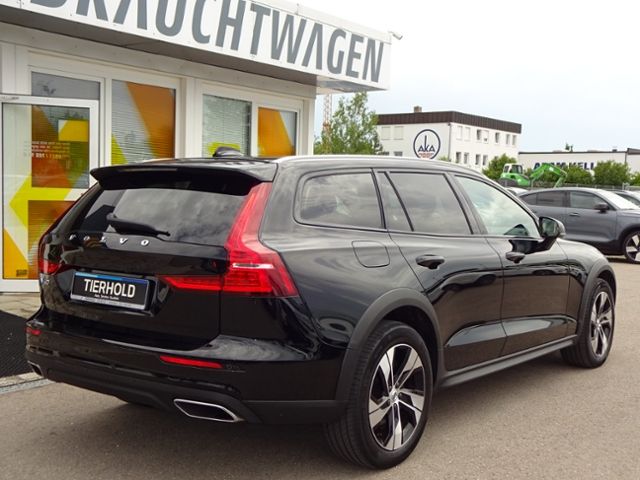 Volvo  PRO B4 AWD AT Leder-braun