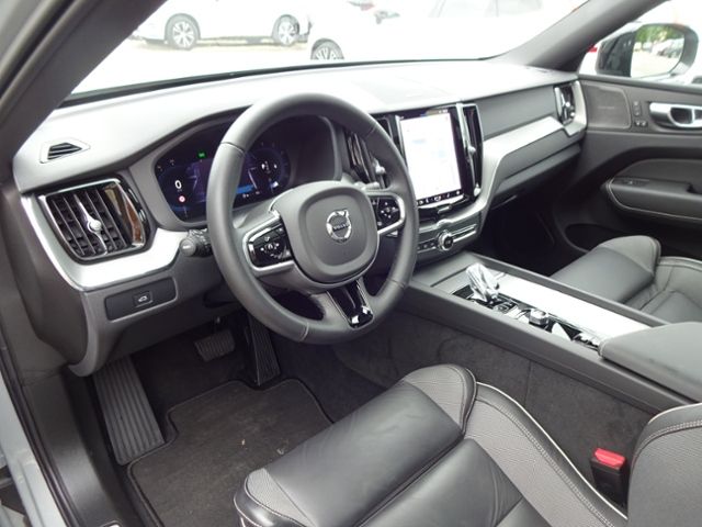 Volvo  B4 Plus Dark AWD ACC PANO BLIS 360°