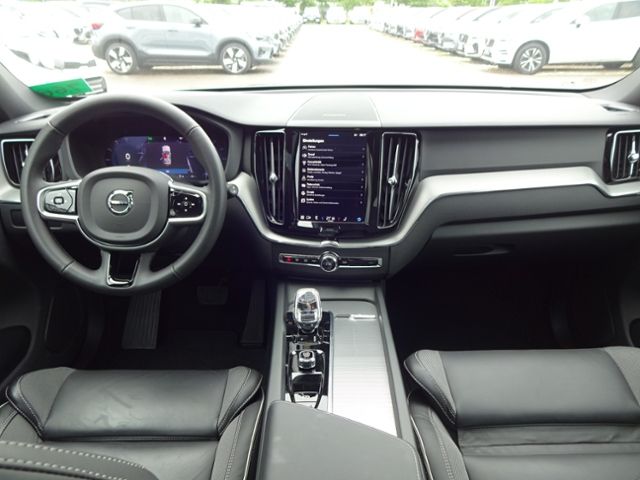 Volvo  B4 Plus Dark AWD ACC PANO BLIS 360°