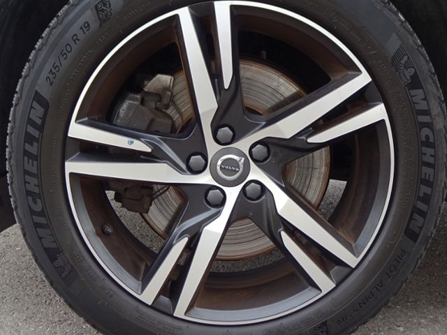Volvo  T4 Core Plug-In 2WD Navi Kamera Tempomat