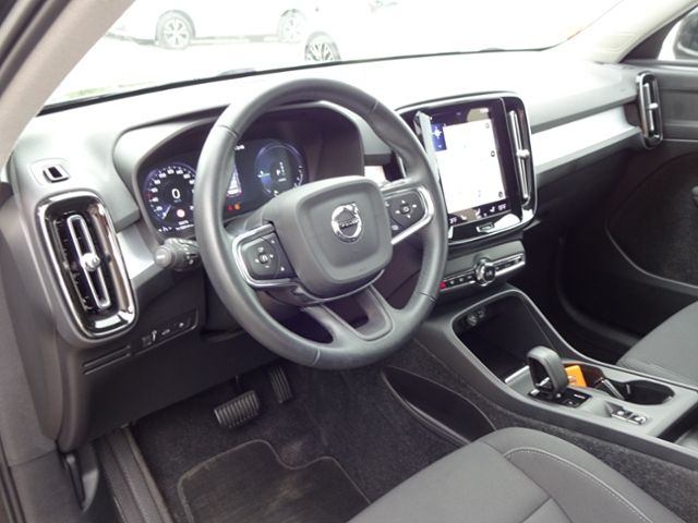 Volvo  T4 Core Plug-In 2WD Navi Kamera Tempomat