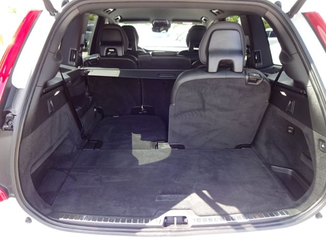 Volvo  T8 R Design Plug-In AWD AHK ACC 7Sitze 360