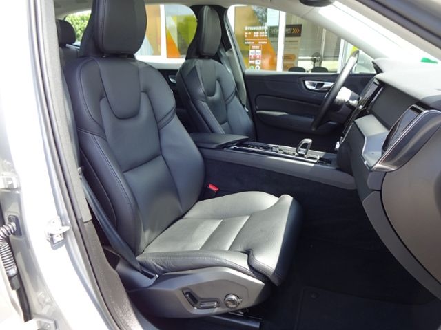 Volvo  T6 Inscription Plug-In AHK Google ACC Pano
