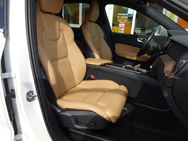 Volvo  B5 Inscription AWD AHK ACC Standhzg. BLIS