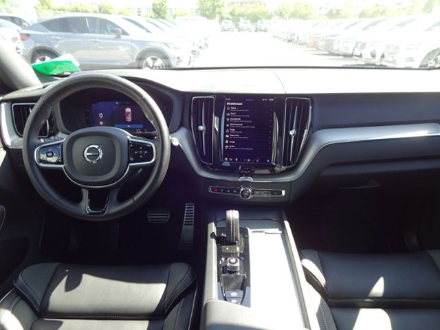 Volvo  T6 R Design Plug-In AWD ACC PANO Google 360