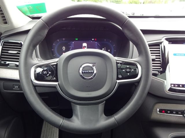 Volvo  B5 Ultimate Dark AHK 7Sitze HUD ACC 360°