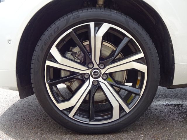 Volvo  B4 R Design ACC HUD 360° Pano Google 21'