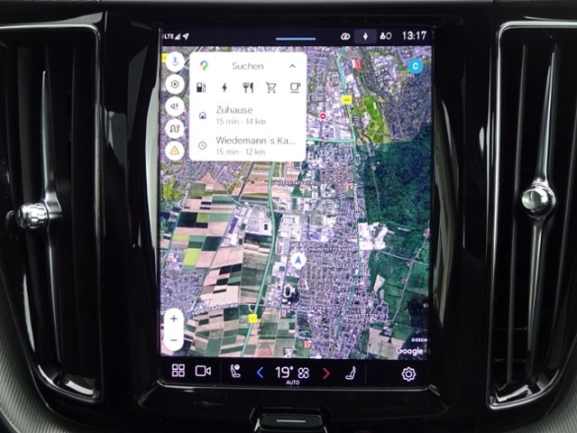 Volvo  T6 R Design Plug-In AHK ACC PANO HUD Google