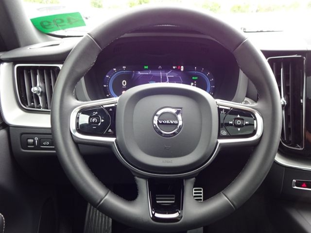Volvo  T6 R Design Plug-In AHK ACC PANO HUD Google