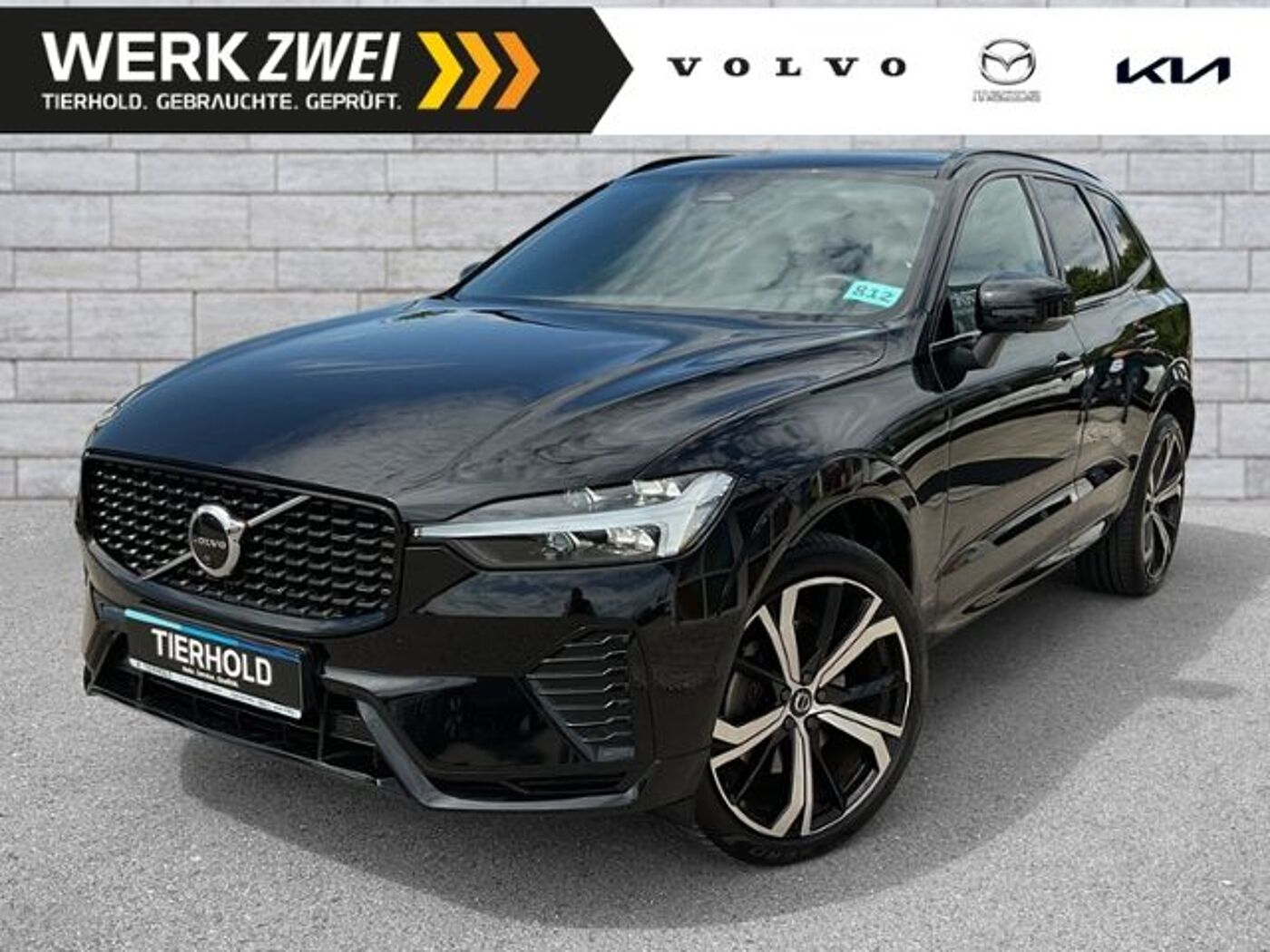 Volvo  B4 Plus Dark 2WD ACC 360° PANO Google