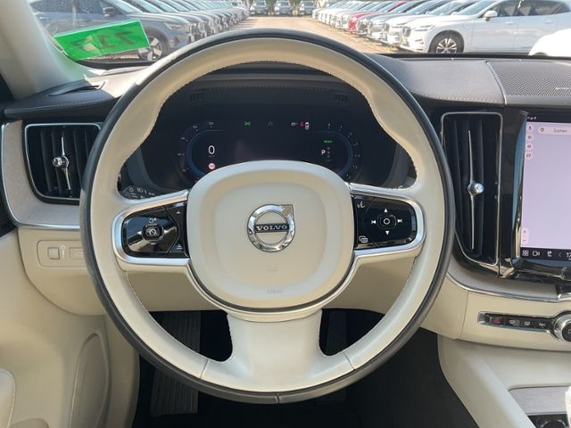 Volvo  T6 Inscription Plug-In AWD AHK ACC 360°