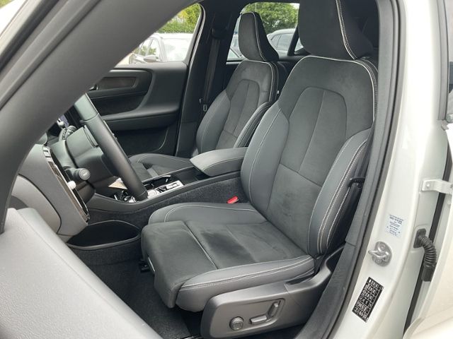 Volvo  T5 Plus Dark Plug-In 2WD AHK ACC 360°