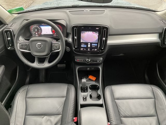 Volvo  T4 Core Plug-In AHK LEDER KAMERA CARPLAY