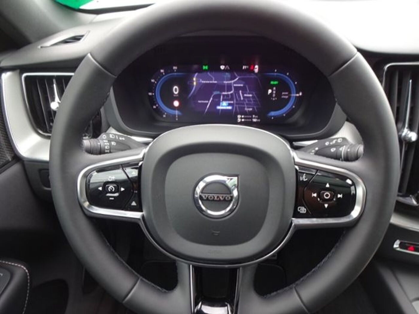 Volvo  T6 R Design Plug-In AWD AHK Google PANO ACC