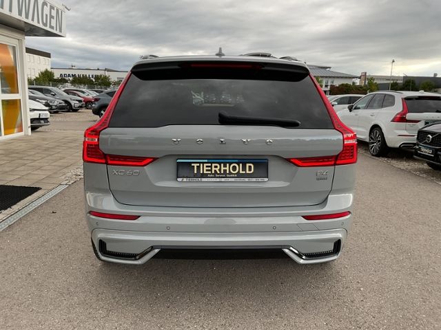 Volvo  Plus Dark 2WD Google Pano 360 H&K BLIS