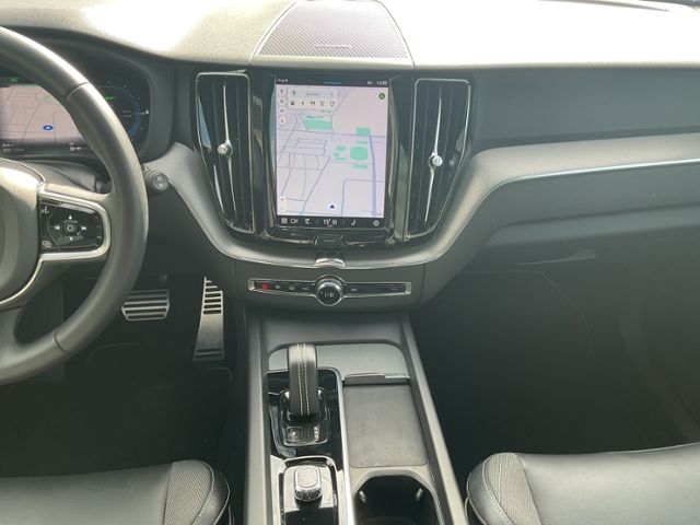 Volvo  R Design T6 GOOGLE AWD ACC 360° AHK
