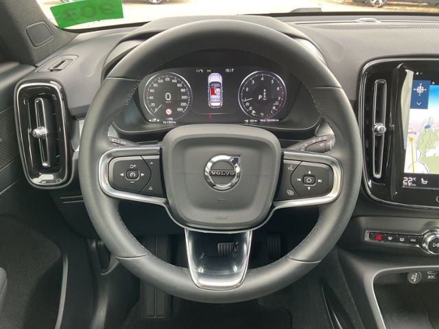 Volvo  T2 Plus Dark 2WD AT ACC Navi Kamera Memory