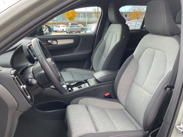 Volvo  T2 Plus Dark 2WD AT ACC Navi Kamera Memory