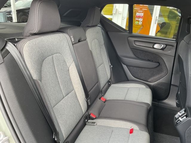 Volvo  T2 Plus Dark 2WD AT ACC Navi Kamera Memory