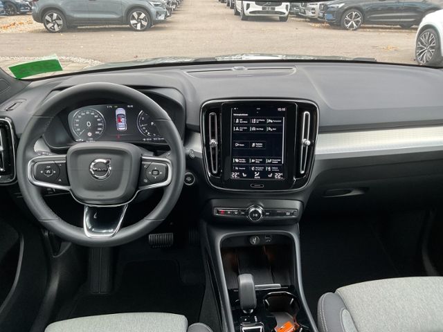 Volvo  T2 Plus Dark 2WD AT ACC Navi Kamera Memory