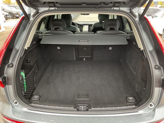 Volvo  B5 Inscription AWD AHK PANO 360° Massage HK