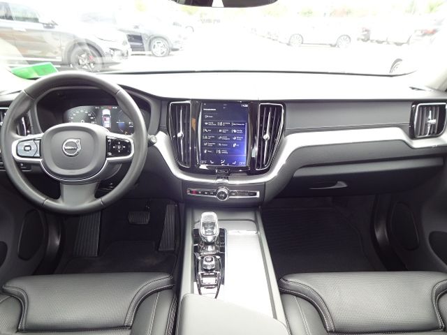 Volvo  T8 Inscription Plug-In AWD ACC Pano HUD 19'