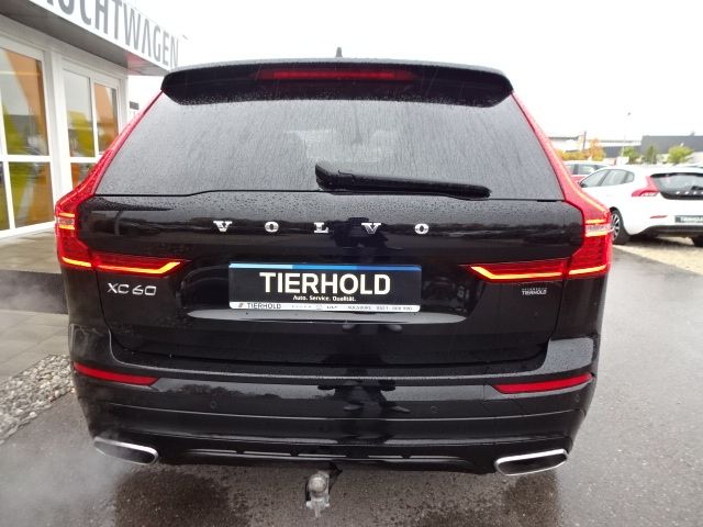 Volvo  T8 R Design Plug-In AWD AHK B&W Pano ACC