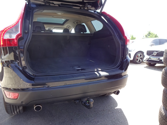 Volvo  D5 Summum AWD AT AHK ACC PANO BLIS
