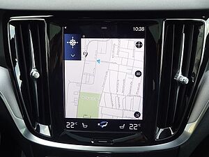 Volvo  T8 R Design Plug-In AWD AHK HUD ACC PANO