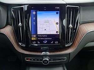 Volvo  T6 Inscription Plug-In AWD HUD ACC Luftfw P