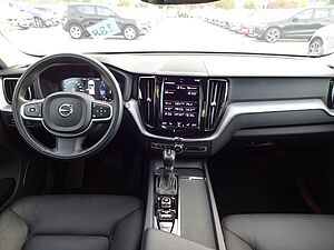 Volvo  D4 Momentum Pro 2WD Standhzg. BLIS 360°