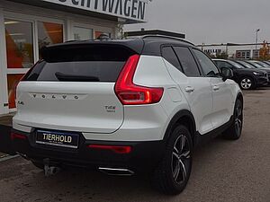 Volvo  T4 R Design 2WD AHK Pano Allwetterreifen 18